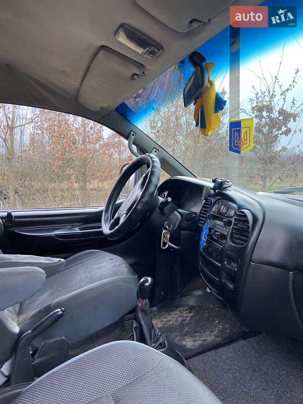 Минивэн Hyundai H 200 2000 в Житомире