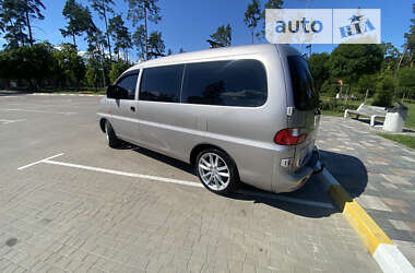 Минивэн Hyundai H 200 2000 в Буче