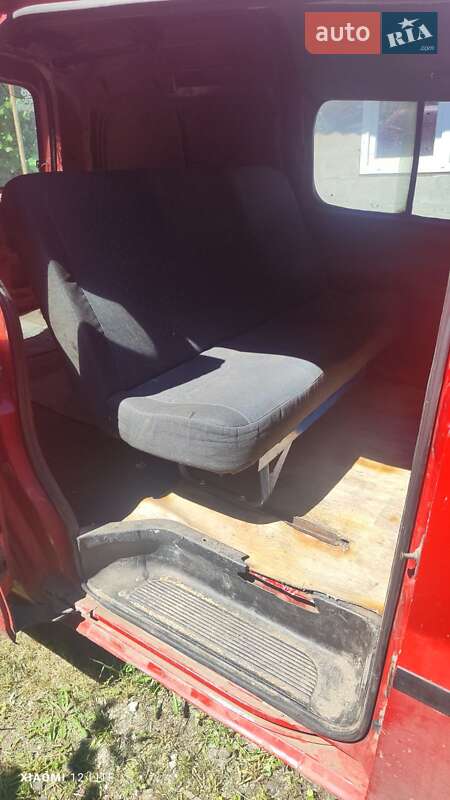 Минивэн Hyundai H 200 1998 в Сарате