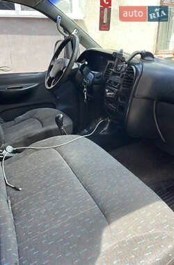 Мінівен Hyundai H 200 1999 в 