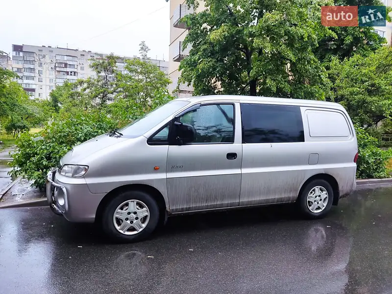 Hyundai H 200