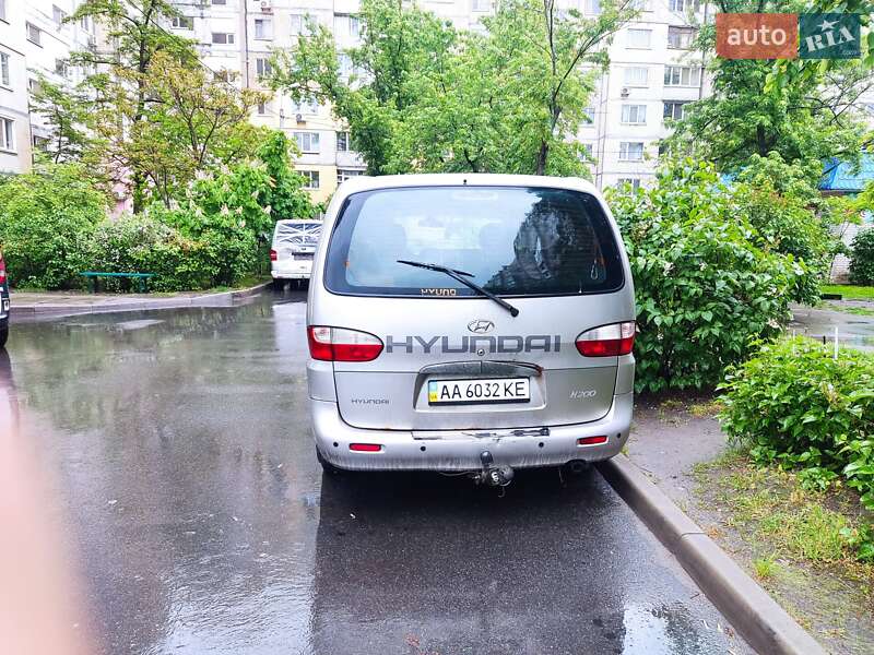 Минивэн Hyundai H 200 2004 в Киеве