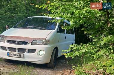 Минивэн Hyundai H 200 1998 в Сарнах
