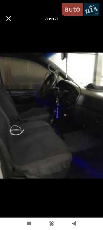 Минивэн Hyundai H 200 2001 в Перечине
