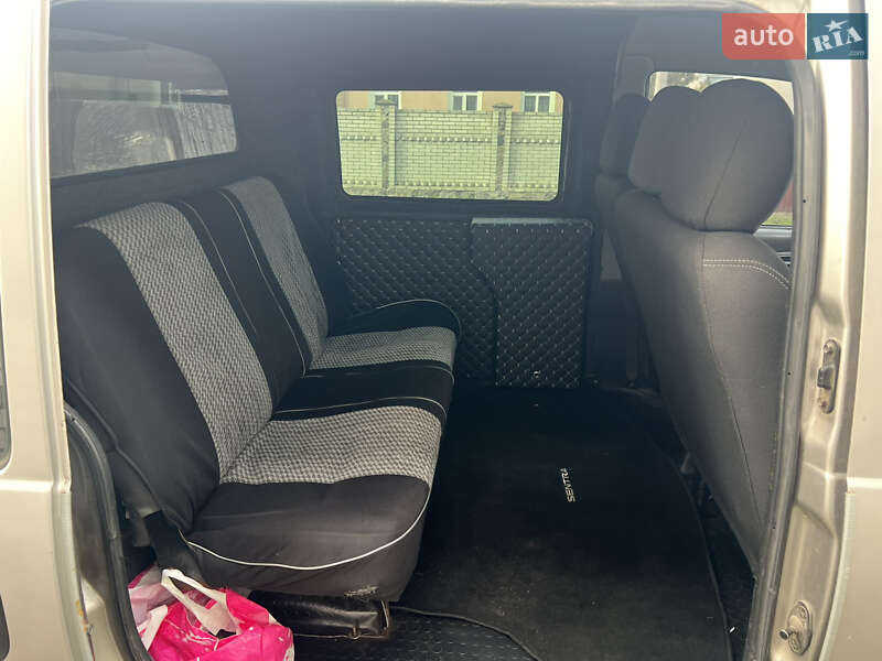 Вантажний фургон Hyundai H 200 2005 в Золотоноші