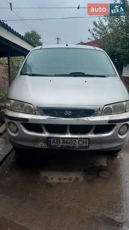 Hyundai H 200 2001