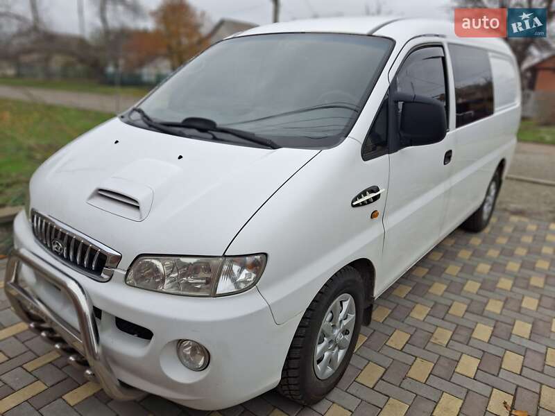 Грузовой фургон Hyundai H 200 2006 в Пятихатках