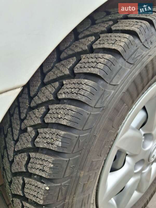 Грузовой фургон Hyundai H 200 2006 в Пятихатках