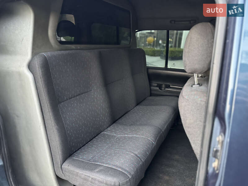 Грузопассажирский фургон Hyundai H 200 1999 в Ужгороде фото 32 Грузопассажирский фургон Hyundai H 200 1999 в Ужгороде