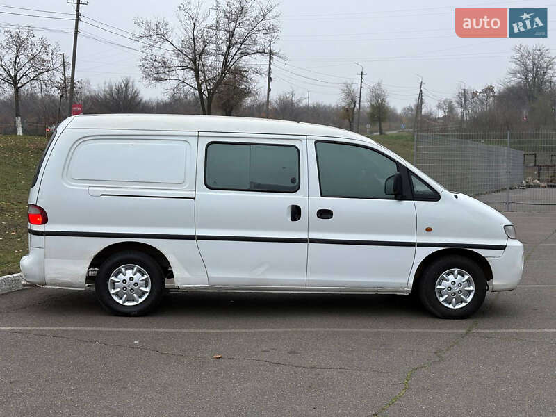 Минивэн Hyundai H 200 1999 в Кривом Роге