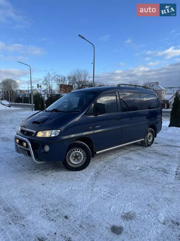 Минивэн Hyundai H 200 2001 в Белогородке