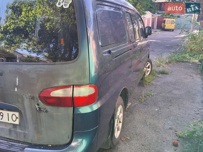 Hyundai H 200