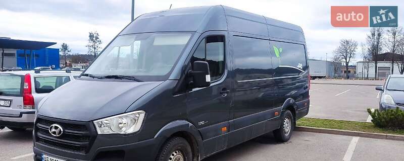 Микроавтобус грузовой (до 3,5т) Hyundai H 350 2018 в 