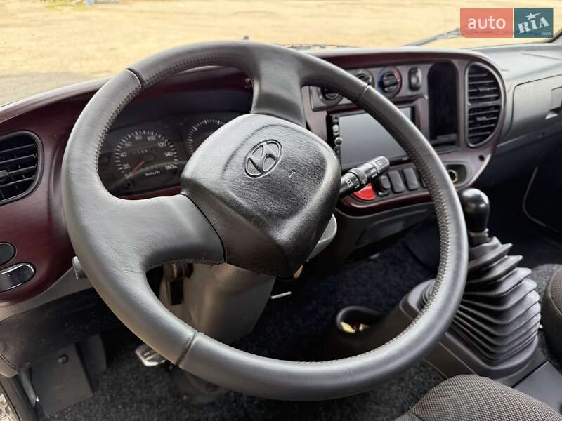 Бензовоз Hyundai HD 65 2004 в Запорожье