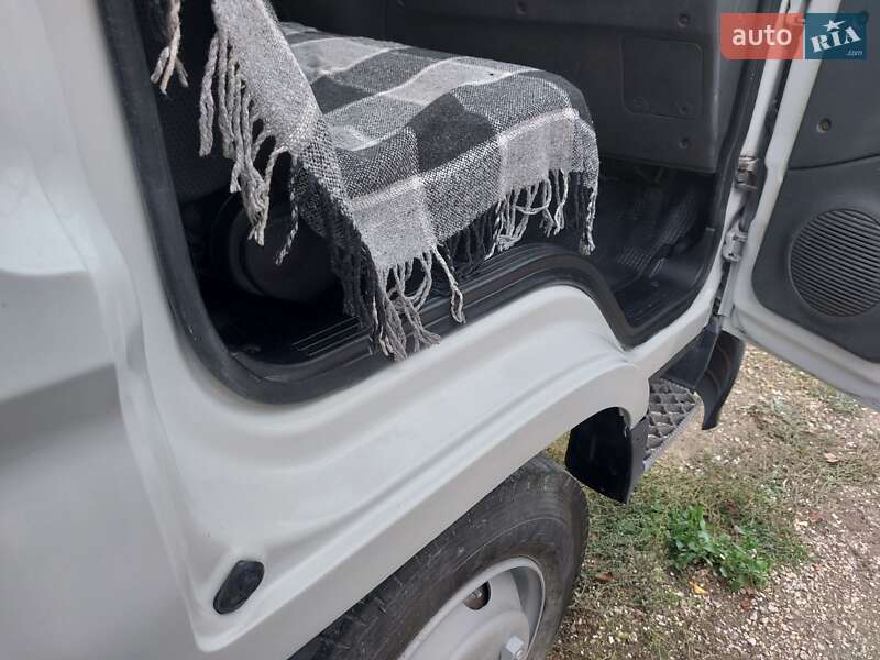 Вантажний фургон Hyundai HD 72 2007 в Тернополі