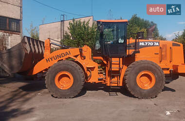 Фронтальный погрузчик Hyundai HL 770 2008 в Кривом Роге