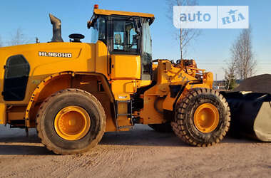 Фронтальный погрузчик Hyundai HL 2020 в 