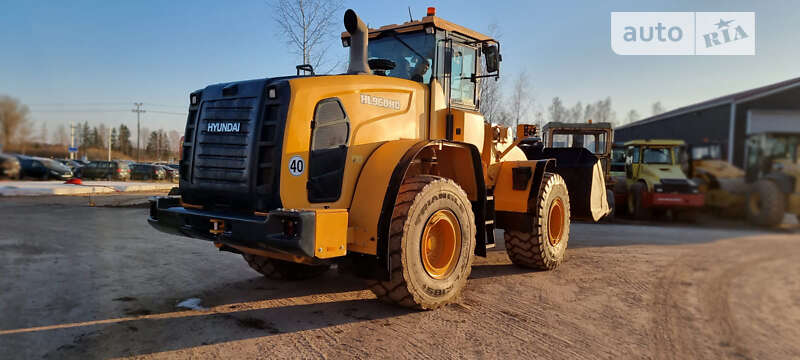 Фронтальный погрузчик Hyundai HL 2020 в Одессе