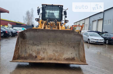 Фронтальный погрузчик Hyundai HL 2020 в 