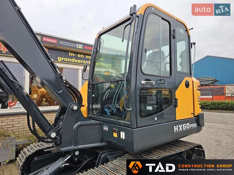 Миниэкскаватор Hyundai HX 2025 в Киеве