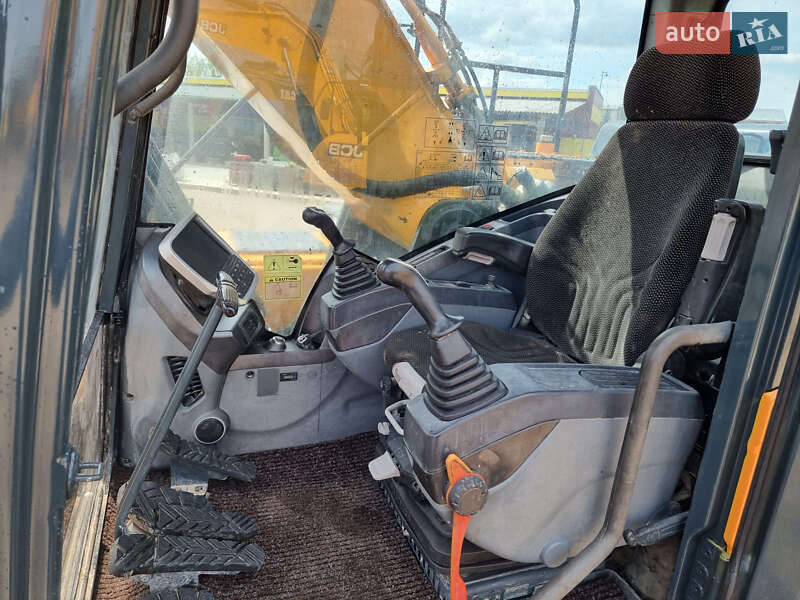 Гусеничный экскаватор Hyundai HX 2018 в Одессе