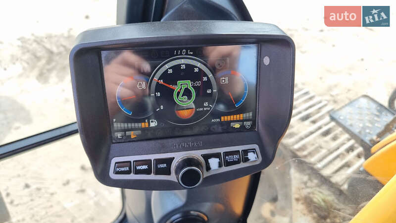 Гусеничный экскаватор Hyundai HX 2016 в Одессе