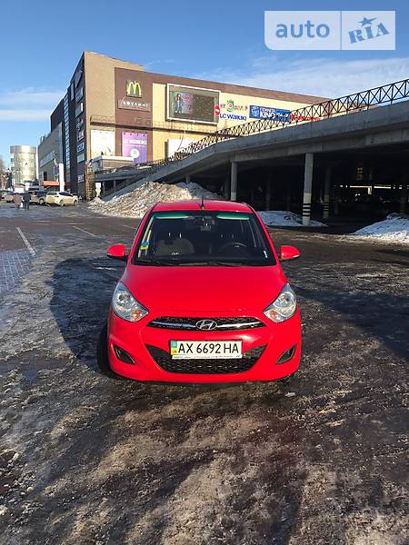 Хэтчбек Hyundai i10 2013 в Харькове