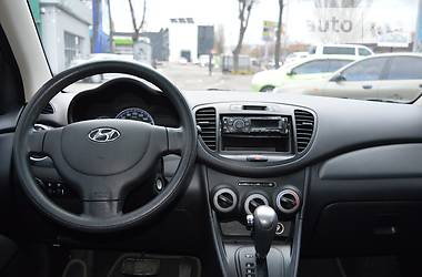 Хэтчбек Hyundai i10 2013 в Киеве