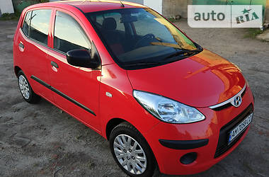 Хэтчбек Hyundai i10 2010 в Киеве