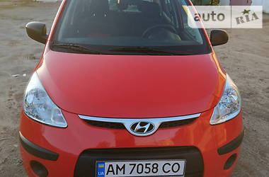 Хэтчбек Hyundai i10 2010 в Киеве