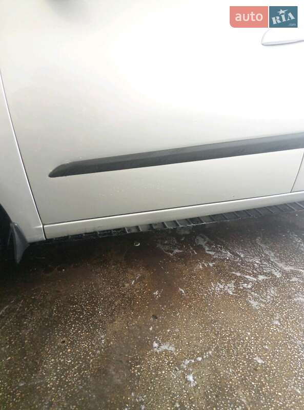 Хэтчбек Hyundai i10 2008 в Долинской фото 13 Хэтчбек Hyundai i10 2008 в Долинской