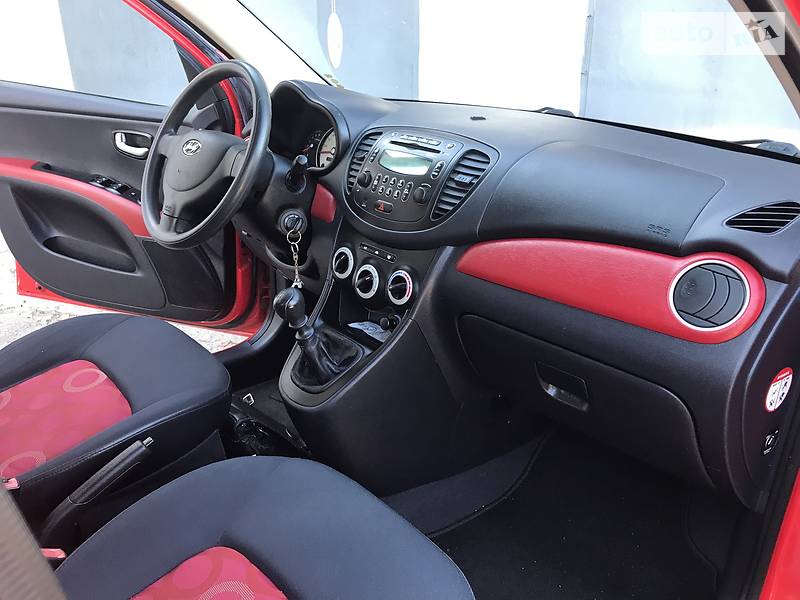 Хетчбек Hyundai i10 2008 в Рівному