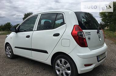 Хэтчбек Hyundai i10 2010 в Тернополе