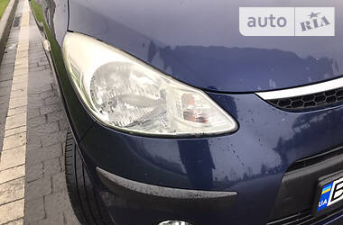 Хэтчбек Hyundai i10 2009 в Ужгороде