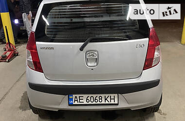 Хэтчбек Hyundai i10 2008 в Днепре