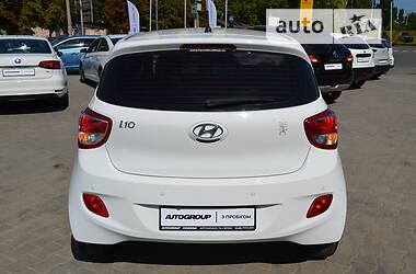 Хэтчбек Hyundai i10 2016 в Одессе