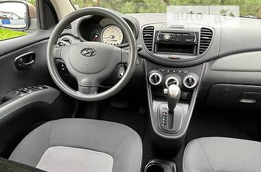 Хэтчбек Hyundai i10 2010 в Киеве