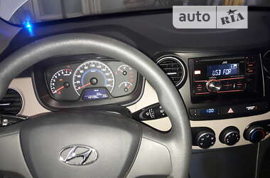 Хэтчбек Hyundai i10 2015 в Измаиле