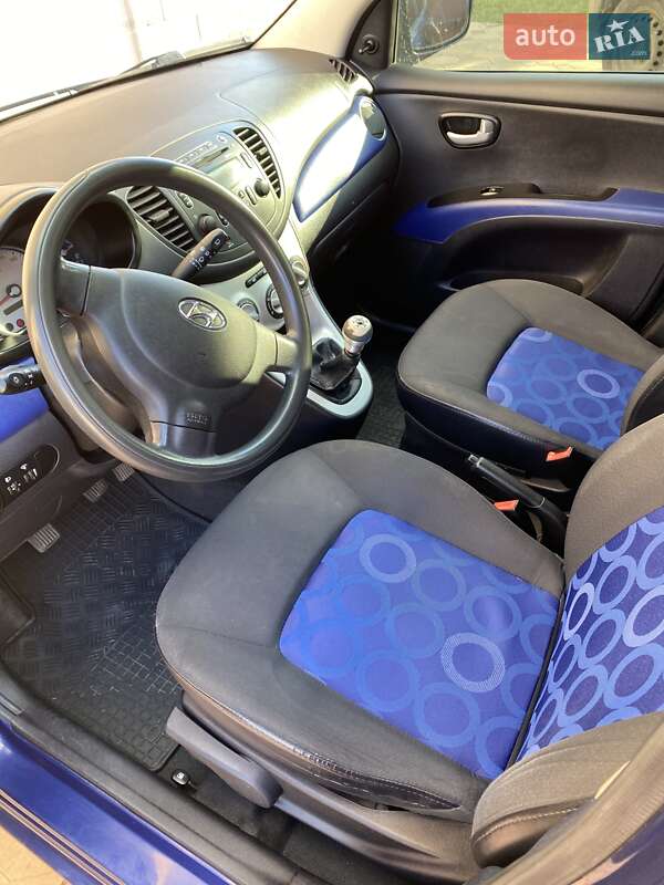 Хэтчбек Hyundai i10 2009 в Одессе