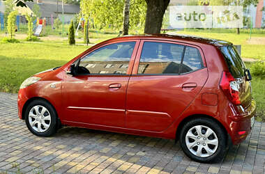 Хетчбек Hyundai i10 2012 в Рівному