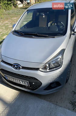 Хетчбек Hyundai i10 2015 в Рені