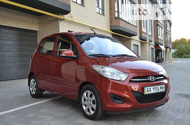 Хэтчбек Hyundai i10 2012 в Житомире