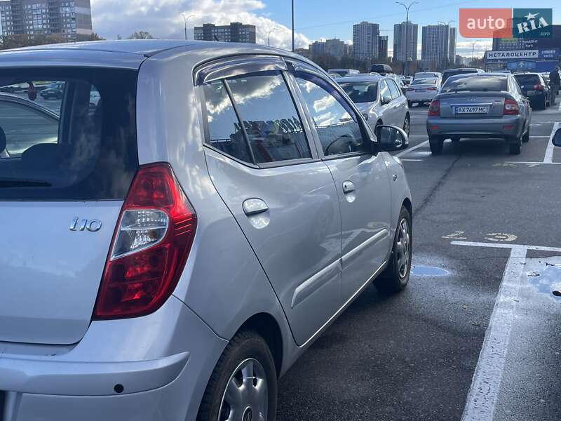 Хетчбек Hyundai i10 2013 в Києві