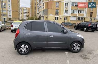 Хетчбек Hyundai i10 2012 в Харкові