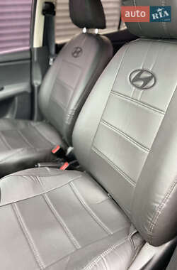 Хэтчбек Hyundai i10 2013 в 