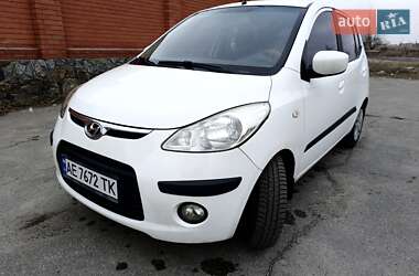 Хэтчбек Hyundai i10 2008 в Новомосковске