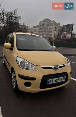 Хэтчбек Hyundai i10 2010 в Вишневом