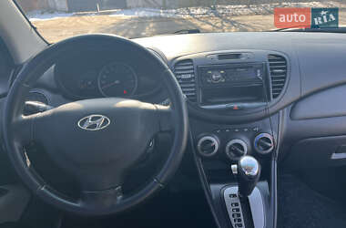 Хэтчбек Hyundai i10 2011 в Харькове