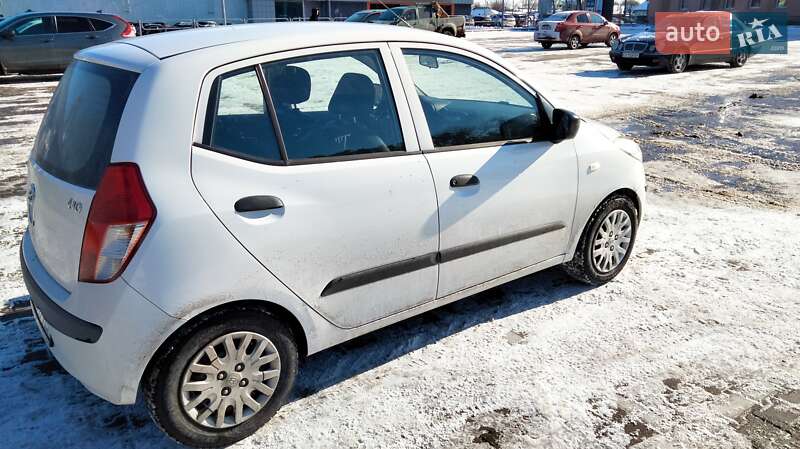 Хетчбек Hyundai i10 2008 в Чернігові