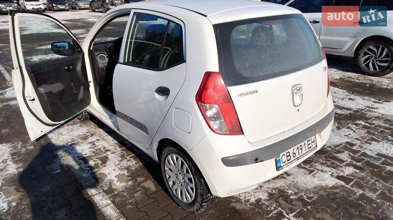 Хетчбек Hyundai i10 2008 в Чернігові